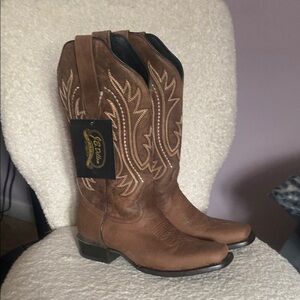 J.B. Dillon Reserve Tan Cowboy Boots